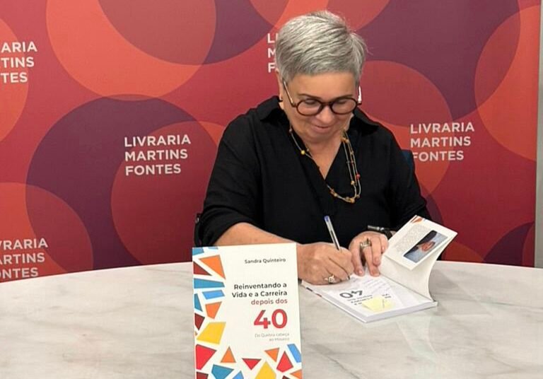 Sandra Quinteiro lança livro sobre propósito e reinvenção profissional após os 40