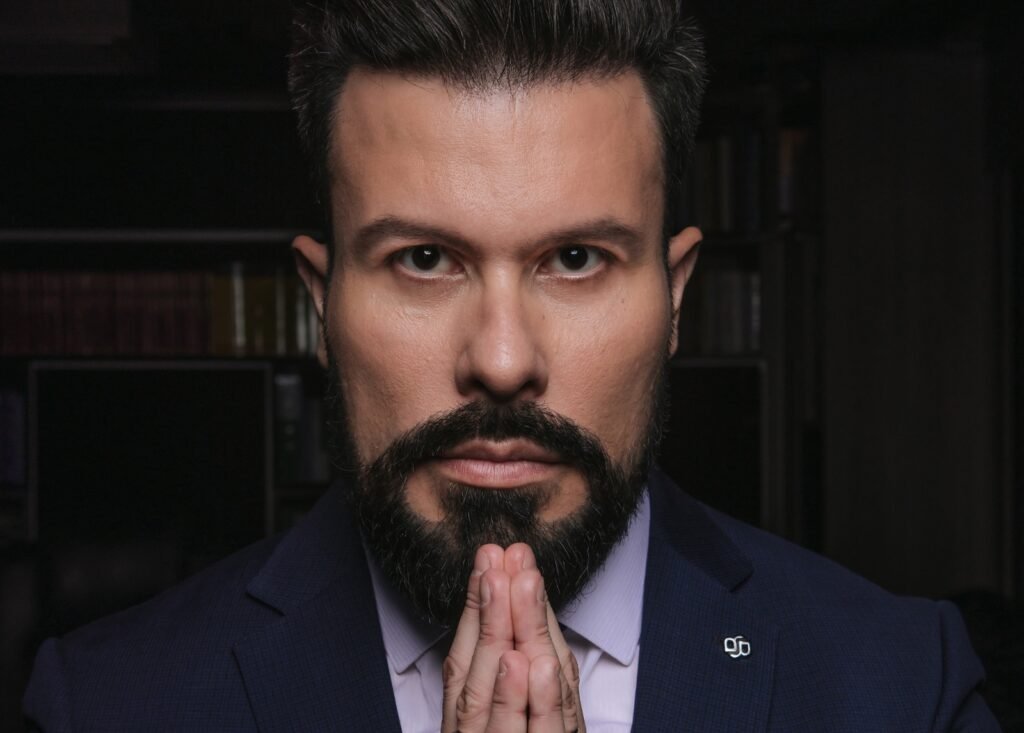 Faustino da Rosa Júnior faz história como primeiro advogado entre os grandes influenciadores de negócios do Brasil